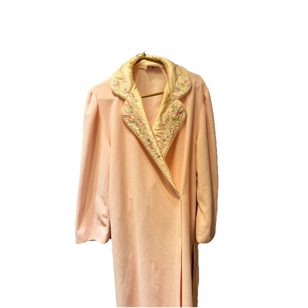 Vintage Vanity Fair Housecoat Velour Plush Wrap Snap Tie 1960 1970s Sz L USA